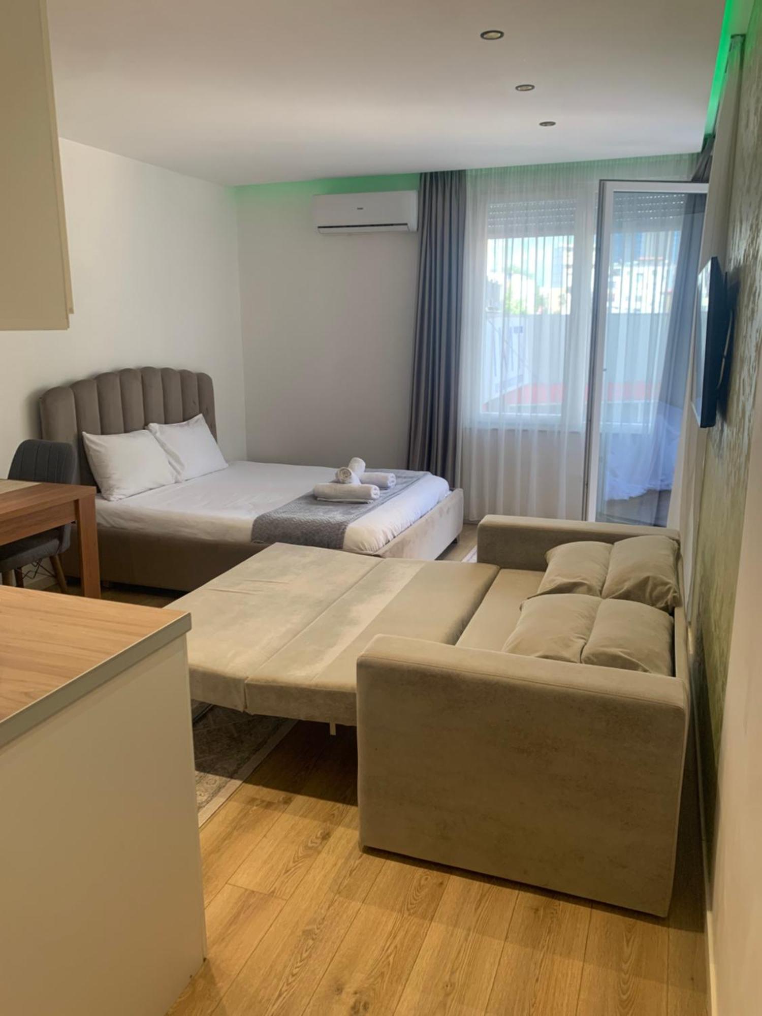 Luxury * Tirana